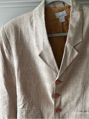 Esprit Plaid Cropped Blazer in Beige and Camel